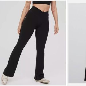(SOLD) aerie crossover flare leggings